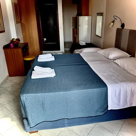 Aparthotel Travellers Elena Agios Gordios Sea View Apartments&studios Agios Gordios (Corfu)