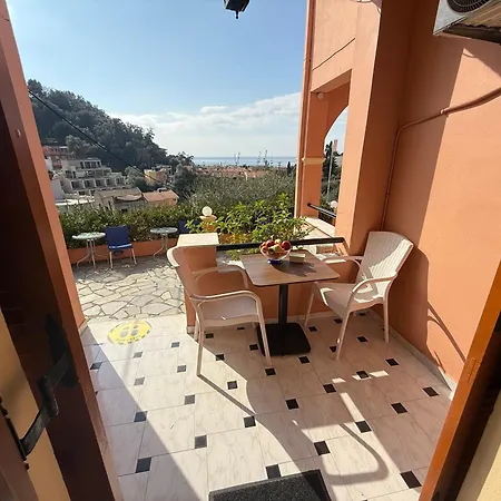 Travellers Elena Agios Gordios Sea View Apartments&studios