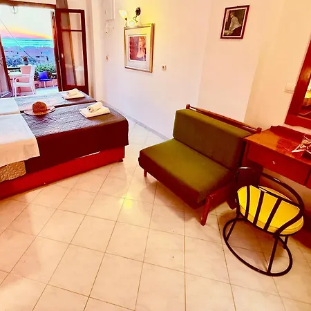 Travellers Elena Agios Gordios Sea View Apartments&studios